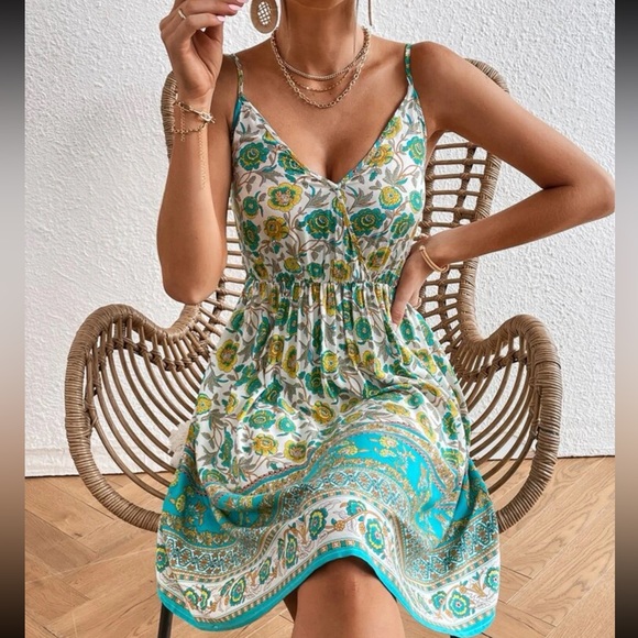 New Bohemian Floral Vacation Spaghetti Strap Sleeveless A Line Cami Dress Sz 6 - Picture 7 of 11